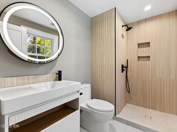 40 Howard Road, Greenwich CT 06831