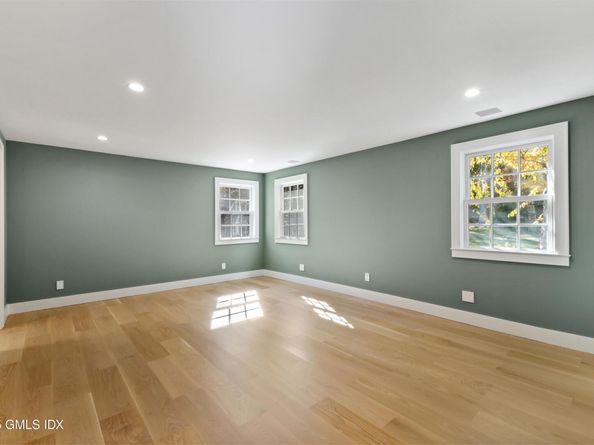 40 Howard Road, Greenwich CT 06831