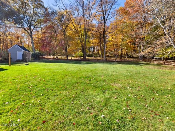 40 Howard Road, Greenwich CT 06831