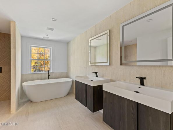 40 Howard Road, Greenwich CT 06831