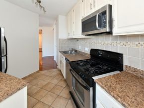 7004 Blvd East 31A, Guttenberg NJ 07093