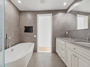1008 Hudson Park, Edgewater NJ 07020