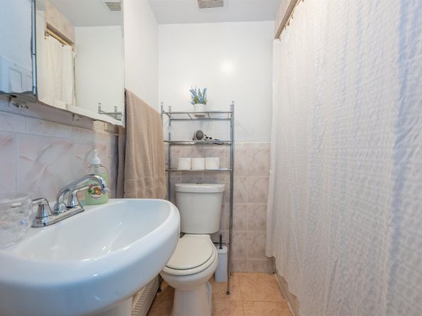 607 22nd St, Union City NJ 07087