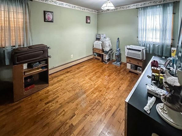 815 Secaucus Rd, Jersey City NJ 07307