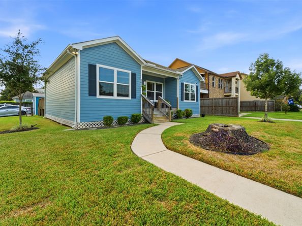 3030 Oakdale Street, Houston TX 77004