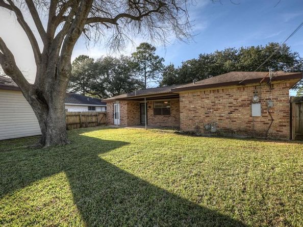 11010 Sagecrest Lane, Houston TX 77089