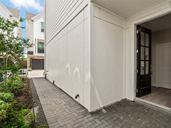 10622 Cascade Ledge Lane, Houston TX 77025
