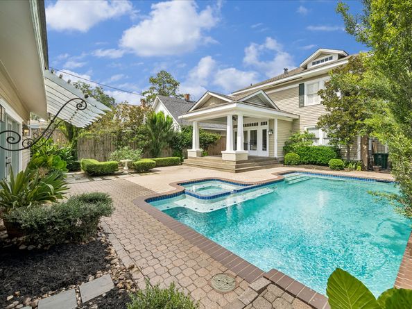 1225 Heights Boulevard, Houston TX 77008
