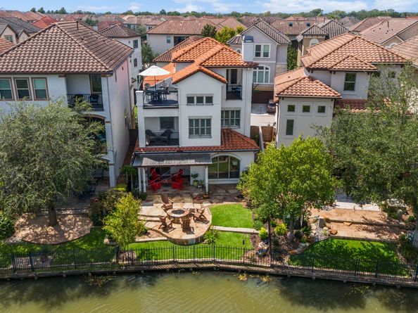 810 Old Oyster Trail, Sugar Land TX 77478