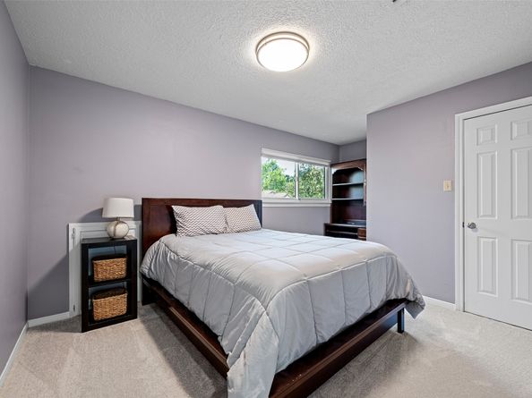 3627 Clear Falls Drive, Houston TX 77339