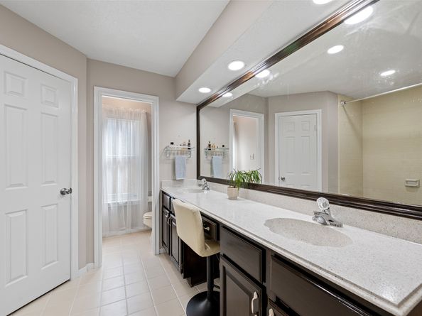 3627 Clear Falls Drive, Houston TX 77339