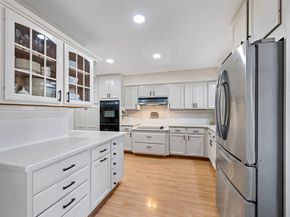 3627 Clear Falls Drive, Houston TX 77339