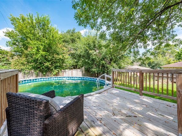 242 Saint Finans Way, Houston TX 77015