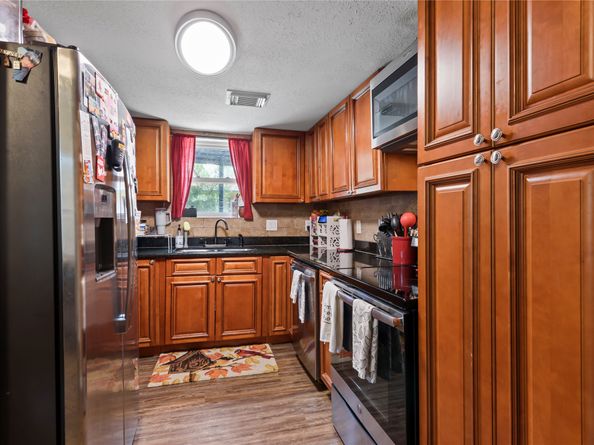 242 Saint Finans Way, Houston TX 77015