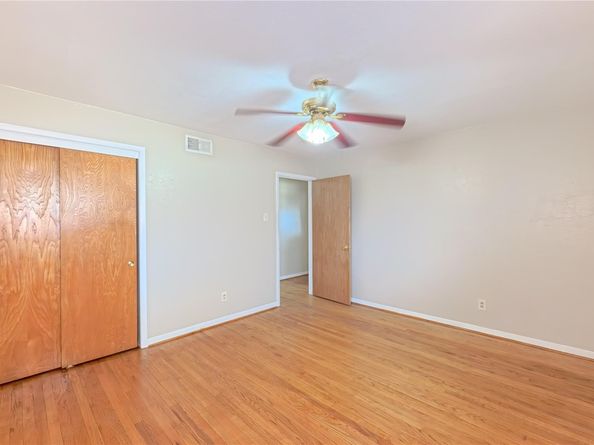 3727 Woodvalley Drive, Houston TX 77025