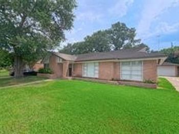 3727 Woodvalley Drive
