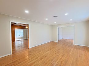 3727 Woodvalley Drive, Houston TX 77025