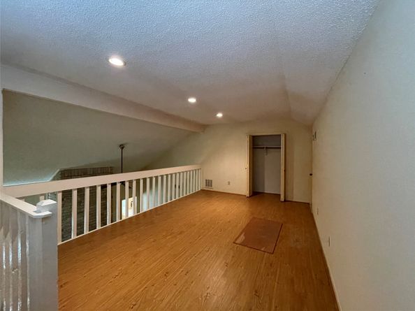 6203 Gladewell Drive, Houston TX 77072