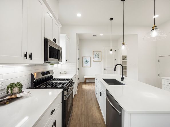 3107 Stonwall Street, Houston TX 77020