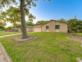 1510 Chestnut Tree Lane, Houston TX 77067