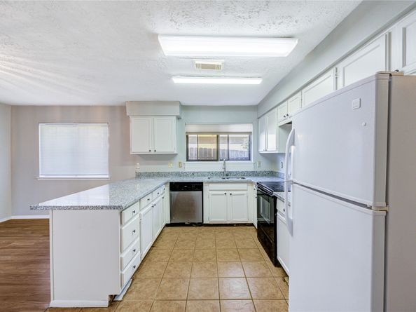 1510 Chestnut Tree Lane, Houston TX 77067