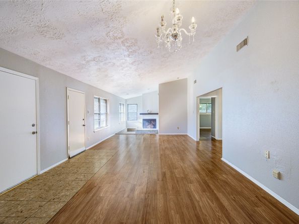 1510 Chestnut Tree Lane, Houston TX 77067