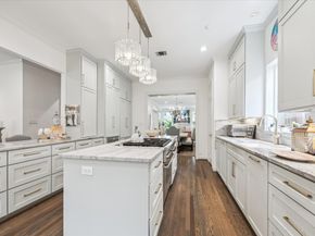 130 Park Laureate, Houston TX 77024