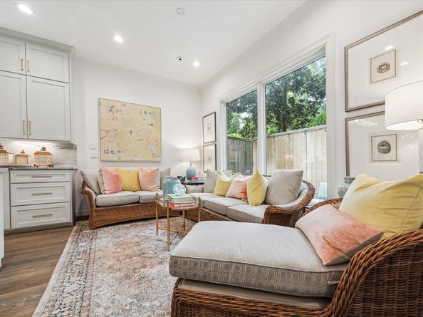 130 Park Laureate, Houston TX 77024