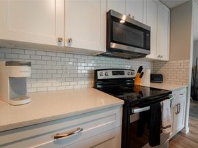 12050 Mighty Oak Drive A, Houston TX 77066