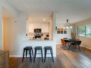 12050 Mighty Oak Drive A, Houston TX 77066
