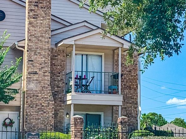 3770 Lovers Wood Lane 1001, Houston TX 77014