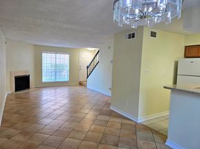 3100 Jeanetta Street 1006, Houston TX 77063