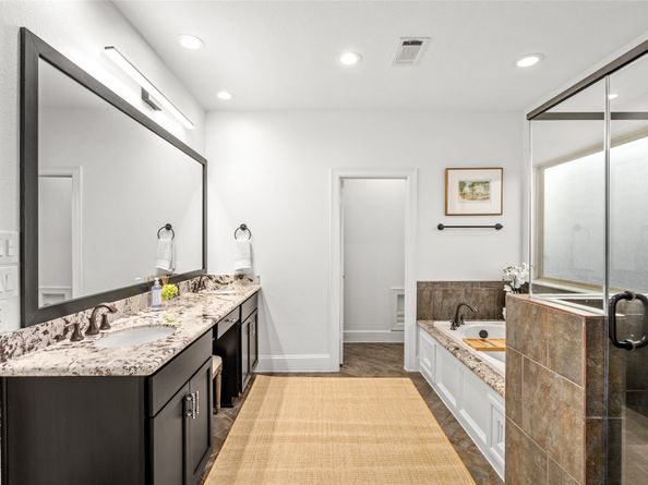 2415 Radcliffe Street, Houston TX 77007
