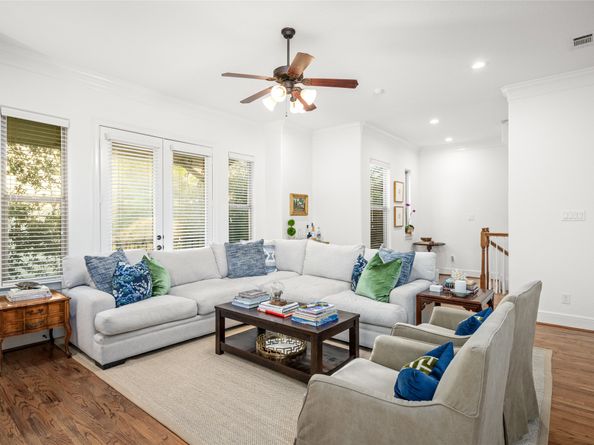 2415 Radcliffe Street, Houston TX 77007