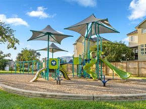2415 Radcliffe Street, Houston TX 77007