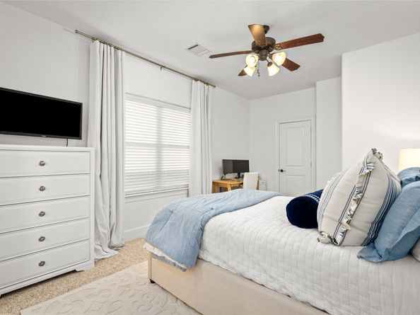 2415 Radcliffe Street, Houston TX 77007