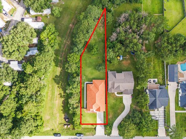 532 Carrell Street, Tomball TX 77375