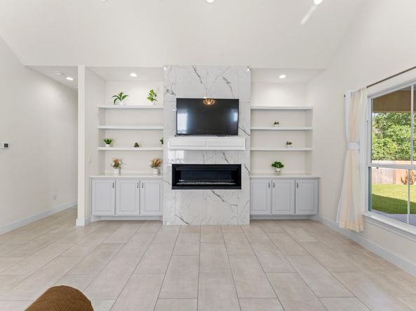 532 Carrell Street, Tomball TX 77375