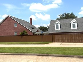 10713 Greenwillow Street, Houston TX 77035