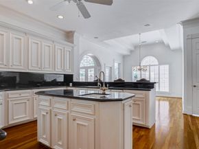 10713 Greenwillow Street, Houston TX 77035