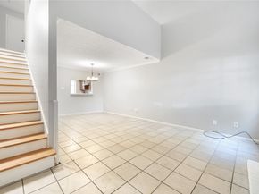 15321 Kingfield Drive 803, Houston TX 77084