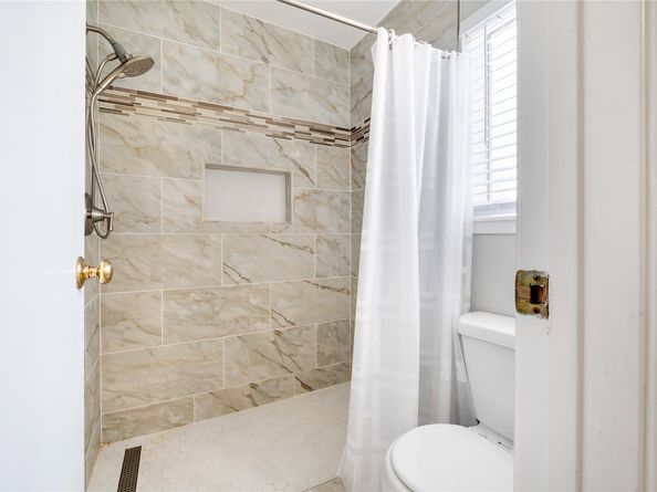 15321 Kingfield Drive 803, Houston TX 77084