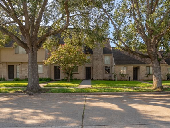 15321 Kingfield Drive 803, Houston TX 77084
