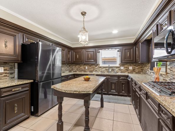16119 Maplehurst Drive, Spring TX 77379