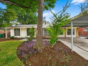 3907 Grapevine Street, Houston TX 77045