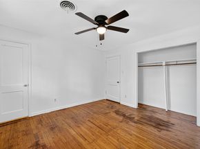 3907 Grapevine Street, Houston TX 77045