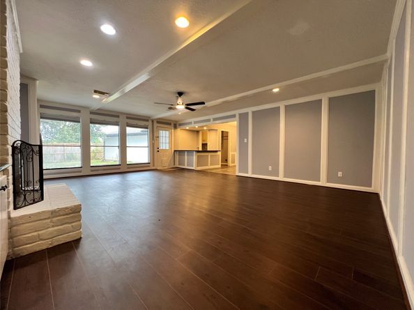 15903 Brookvilla Drive, Houston TX 77059