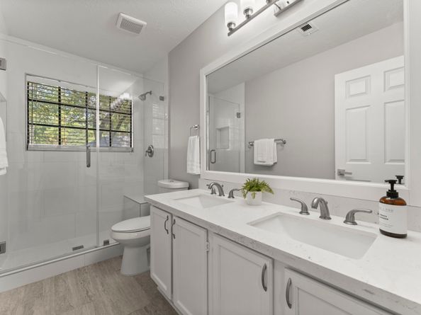 105 Eagle Rock Circle, The Woodlands TX 77381
