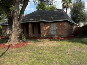 15130 Corona Del Mar Drive, Houston TX 77083