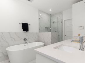 4718 Thornton Views  Rd, Houston TX 77018